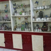 معرض للبيع • خزائن • نضافة مية بالمية