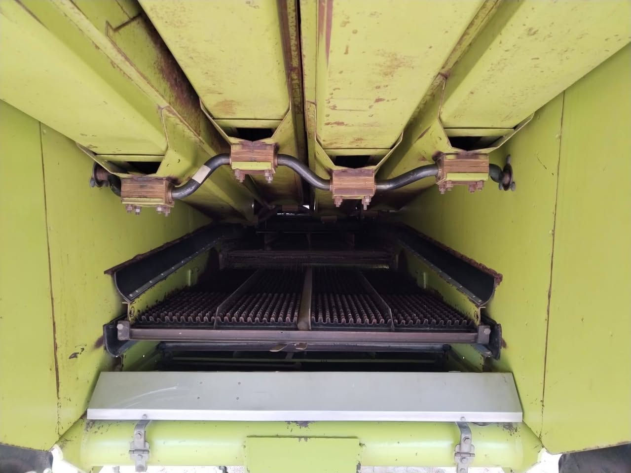 حاصدة للبيع 96 مكفولة كفاله عامه للاستفسار الاتصال على الرقم ***********
