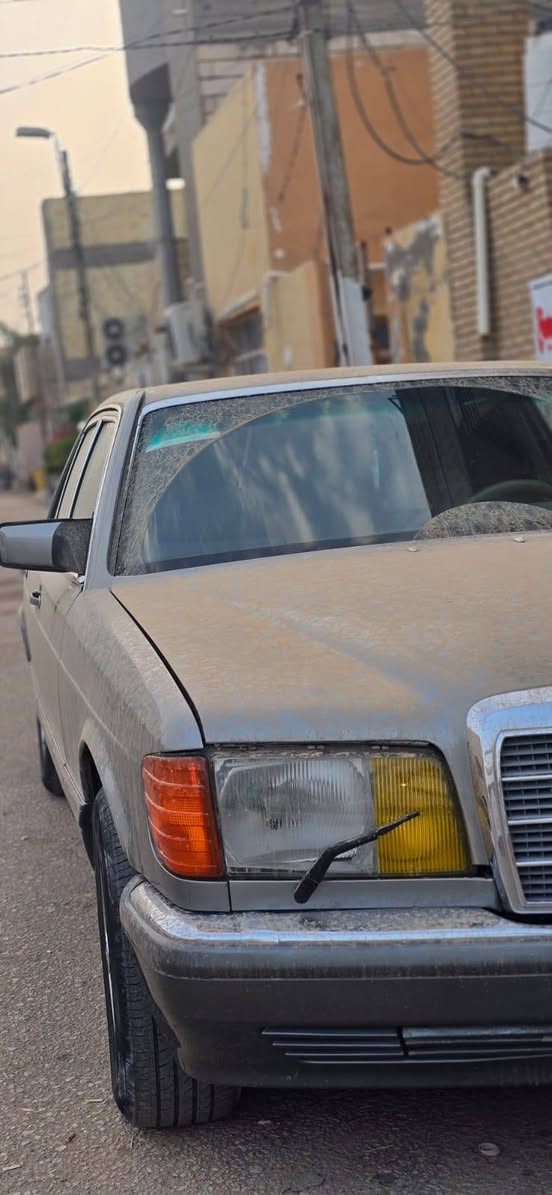 سلام عليكم مارسدس جانبو باب صغيره مديل 88 السياره بيه خيط بخار بصيط كير وحداديه كفاله صبغ عامه جماليه تبريد شغال رقم بغداد الماني مشروع وطني السياره ستوني مسوي ادامه لل محرك يعني شلعه فول السياره جاهزه مكان السياره نجف*********** السعر 75وبيه مجال

