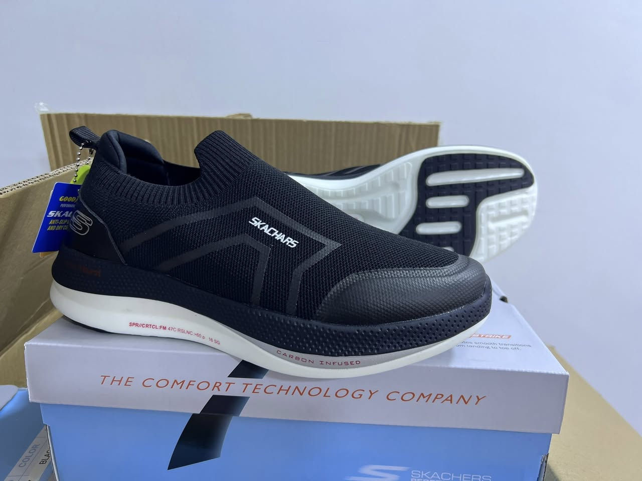 حياكم الله متابعينه اخر اصدارات الاحذية الطبية الي توفرت
كعب ماكس ران كعب طبي مرونه جداً عالية تجي بطبقة حماية بالاضافة الى قطعة خفيفة وزن كلش خفيف

خامة تمنع الروائح ليكره كلش عالية مداس الميموري الفوم الطبي والقطعة مخيطة من الداخل

وبي عدة الوان مثل مموضح امامكم وقياسات كاملة قطعة لساعات العمل الطويلة وبي ضمان سنة
للحجز مراسلة الصفحة


**إذا كنت صاحب هذا الإعلان وتريد حذفه لأي سبب، رجاءا أرسل رسالة إلى الدعم الفني**