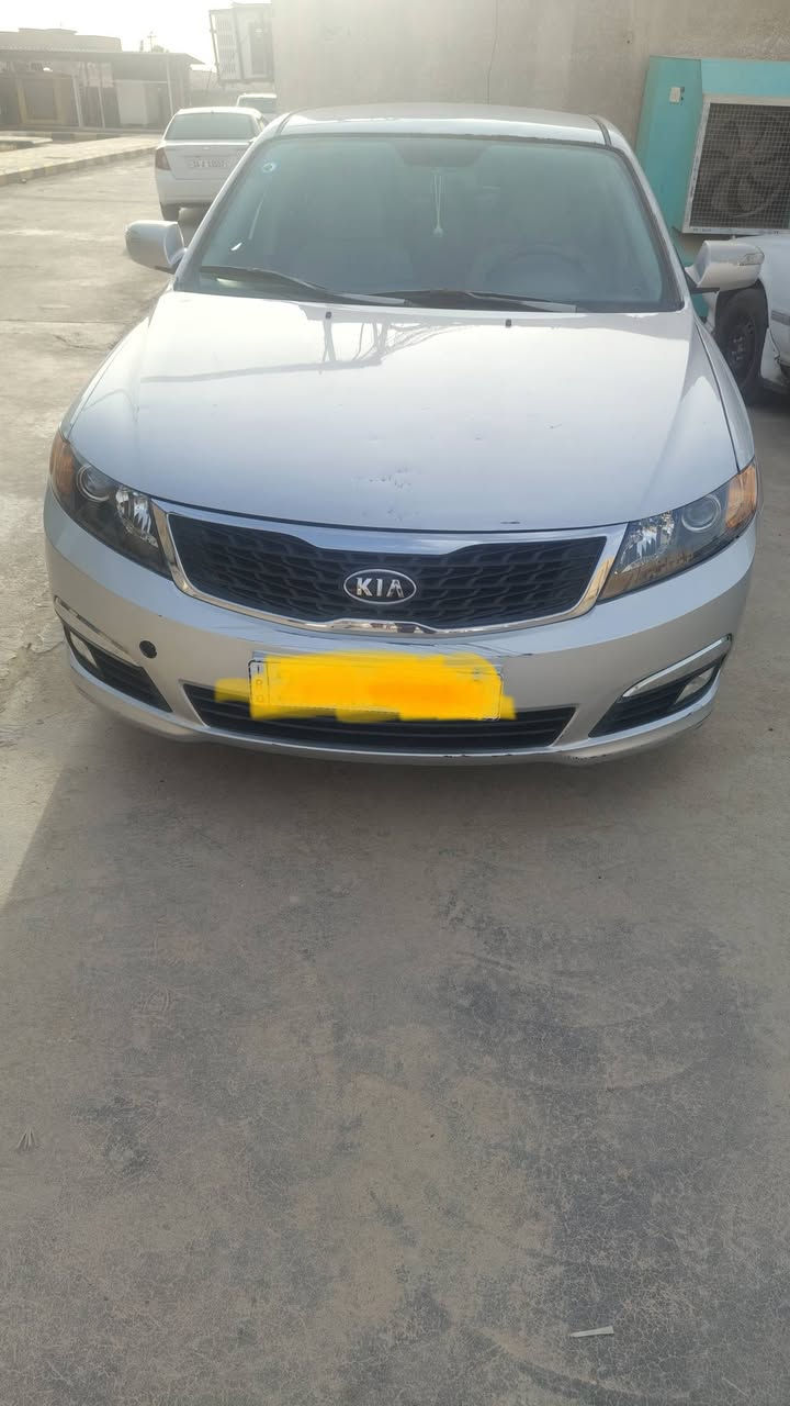كيا اوبتيما 10 وارد امريكي محرك 2400 دوش تبريد ثلج حداديه 100/ 💯 شاشه كامره دواره كهربائيات كله شغاله سعر 105اوبيه مجال قليل رقم ذي قار انكليزي بيع اومراوس ب النترا 13/14/15/16رقم موبايل ***********
