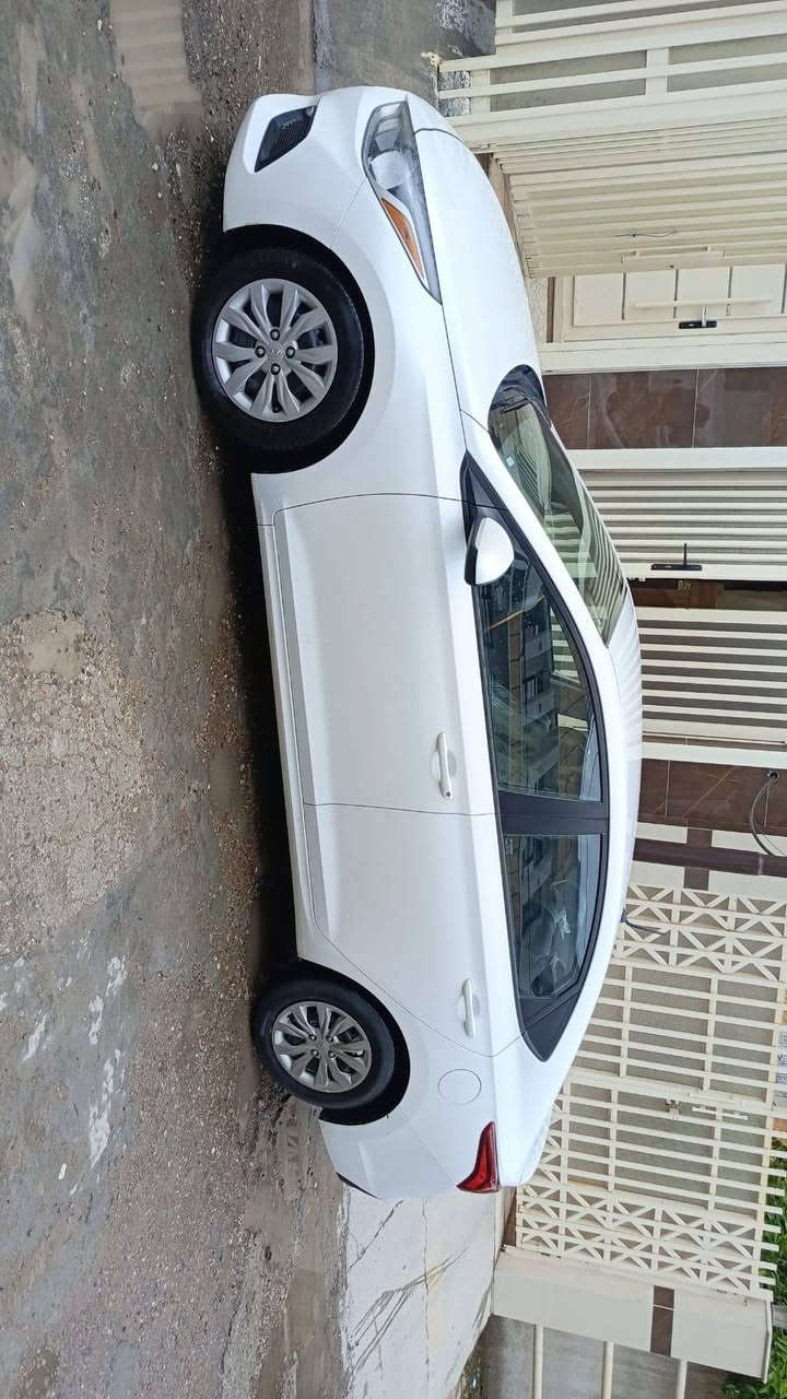 سياره اكسنت موديل ٢٠ بسمي وارد امريكي  مكفوله كير محرك وتبريد تخم تاير جديد رايده ١٢٨ ورقه هذا رقم الهاتف *********** بغداد, العراق
