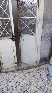 بيت للبيع • ١٠٠م • بالألف