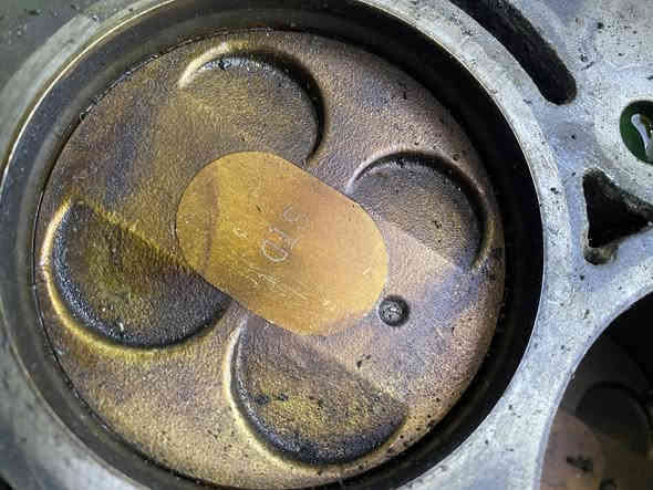 السلام عليكم
سلندر كيو كيو لا تنقيص ولابخار ولاصوت واتر بم جديد
 بستم رنكات يطغات كله جديد واستندر مامكصوص 
انطيك وياه قايش تايمن كيس جديد و ولف حماوة اصلي تفصيخ وبلي راس كرنك
السعر 150 الف شرط الفحص
مكاني الحله 
للاتصال *********** متفر ايضاً واتساب
