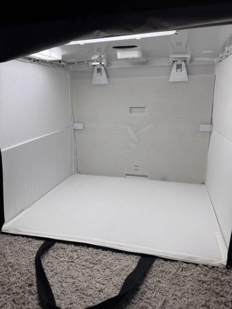 بوكس تصوير المنتجات من امزون حجم كبير كوالتي عالي جداً بالكارتونة مع كامل الملحقات متوفرر خلفية بيضاء فقط تفتحه بيدك من الكارتونة 
للحجز ارسال العنوان والرقم على الخاص
او التواصل واتساب 
***********
