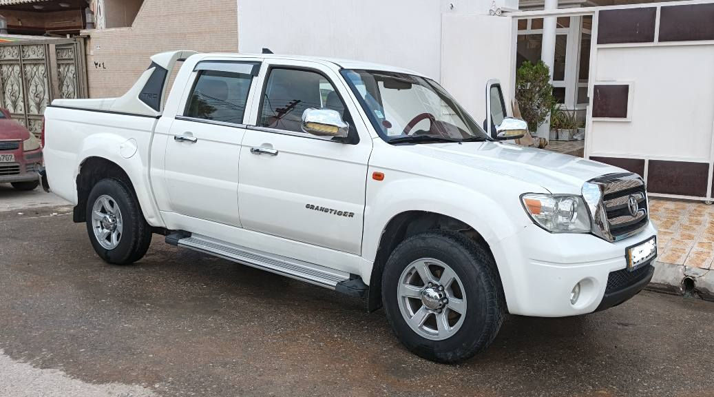 گراند تایگەر 2014  مەکینەی یابانی مستەربۆشی حجم 2.4 رەقەموو سەنەوی و هەزەی نوێیە دوو بست سبوغی لەچاملغی پێشەوە هەیە جێ جێ قۆپو ساردەکوتو قەلەم کاری کارتی هەیە چەمپەکی پێشەوە پشت لایتی کەمەك هەیە بەبێ شاسی سەیارەیەکی زۆر خاوێنە هەموو شتی ئیشدەکا تەبریدی دەرەجەیەك ساردە چوار تایەی نویی لەسەرە أربيل, العراق


**إذا كنت صاحب هذا الإعلان وتريد حذفه لأي سبب، رجاءا أرسل رسالة إلى الدعم الفني**