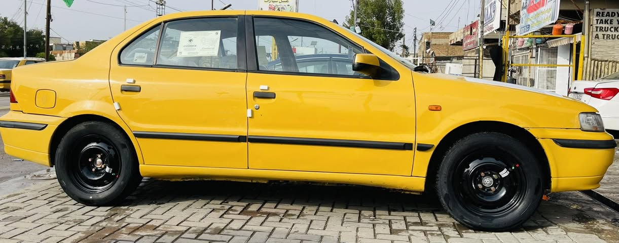 سمند موديل 13. رقم بغداد الانكليزي، سياره كفاله عامه لا ضربه لا صبغ لا تبديل لا خياسات. على وضع الشركه. كولش جديدهه برغي ما مفتوح بيهه سبير منازل. وجاهزه كبل للشارع. كير مكينه مكفولات. صدر امامي وخلفي جديد. تخم تاير جديد. تبريد ثلج. تدفئه شغاله كهربائيات كلهه شغاله. داخل جديد. سنويه لل٣٠. مشروع وطني تحويل مباشر. مصفره هيئه وغرامات. مكاني بغداد البياع الشرطه الخامسه. السعر ٤٦ وبيهه مجال. 
***********
