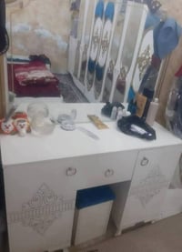 يردوها ٧٠٠وبيها مجال منطرين على بيعها هاذ رقم شخص توصل ‪0777 375 4892‬