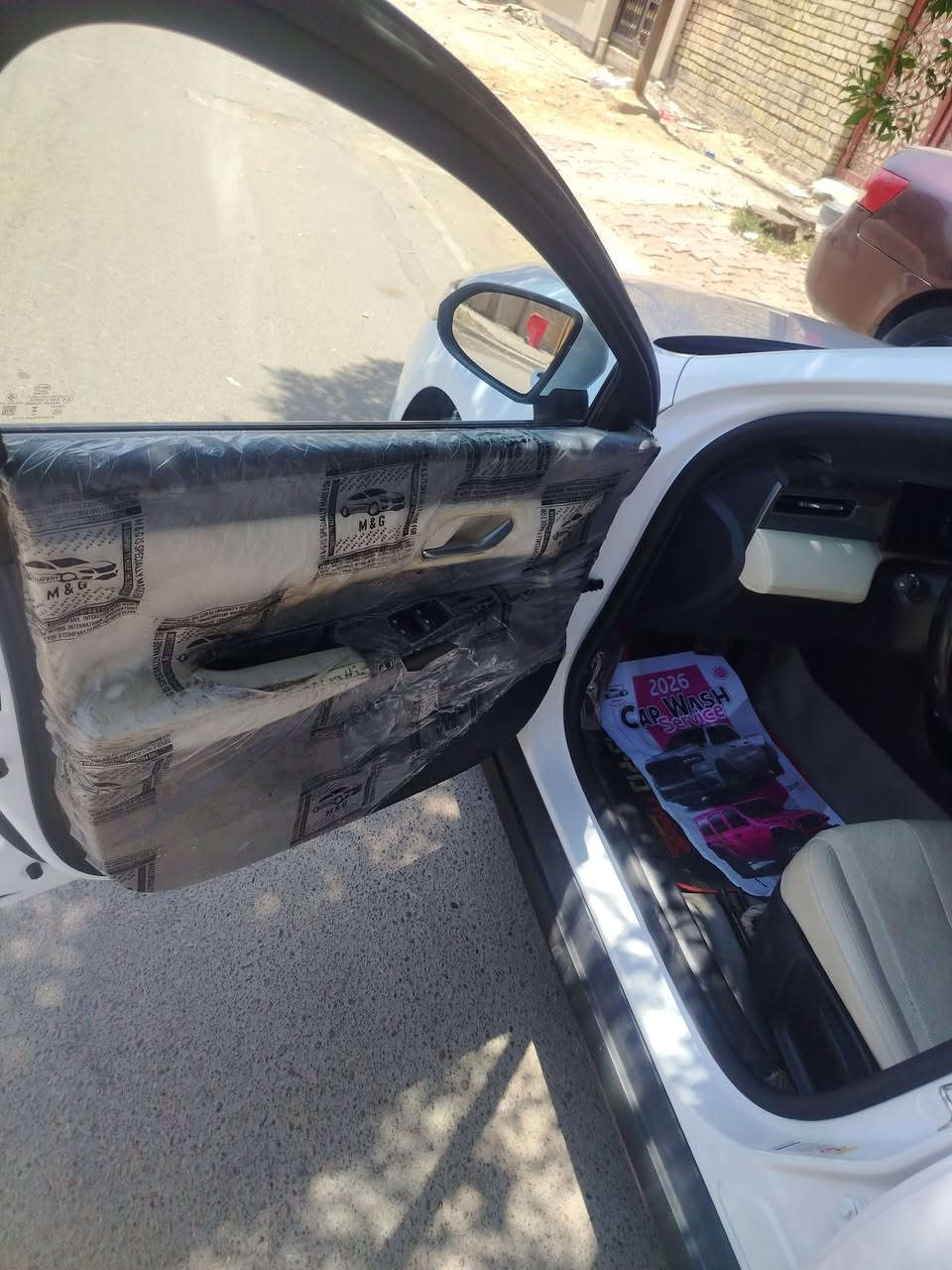 بي واي دي كن بلاس مواصفات المعروفه داخل كريمي ماشيه 8000 بيهه ربع دعاميه الخلفيه صبغ ودعجه زغيره بل جاملغ الامامي مغلفه البيبان وتكم نايلون حراري والرضيه جلد سياره بسمي تحويل ثاني يوم مكان سياره بغداد الدوره
*********** واتساب فقظ
