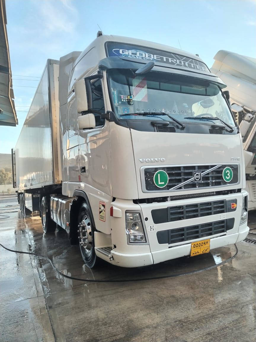 سلام عليكم فالفو لبيع موديل2005
السيارة تخم تاير وتخم ويل كروم مربوطه وكامله براد فرابه ستندر 2:60 طول 13و60 جهاز سنك 300  سنويه بسمي تحويل ثاني يوم اللاستفسار : ابو محمد ***********
