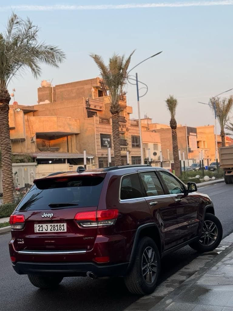 السلام عليكم جيب كراند شيروكي موديل ٢٠١٧ 
سياره فول مواصفات لمتدد
فتحه سقف 
بصمه دخول ذكي 
صندوك كهربائي 
شفتات استيرن 
كشنات تدفئه امامي وخلفي 
استيرن تتدفئه 
خزن كشنات 
كشنات الامامي السائق والراكب كهربائي 
كشنات جلد 
سياره فور ويل 4+4
لايت زنون 
ايرباك برده فقط 
مرايه الداخليه معتمه والجوانب معتمات 
اشاير بل مري 
اهوي مواصفات بعد 
ماوس وضعيات قياده سياره فول مواصفات للاخير 
سياره كلش حلوه ومناقصه شي رقم سليمانيه بسمي 
تحويل مباشر
حادث فقط بابتين وربع الجاملغ صبغ الباقي ع وضعيت الشركا  
السعر ٢٠٥$ 
عنواني بغداد 
***********
