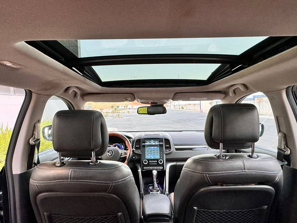 رينو كوليوس  2018 فول مواصفات ماشيه  165 الف كيلو بيها حالوب قليل من الشركه  بيها طخات اثنين امصلحه على البارد وجاملغ والصندوق وكيج بانزين عاطل
والباقي مكفول كير ومحرك وايرباك سياره باسمي تحويل مباشر بيها كوبون بانزين اي استفسار على الخاص وشكرا دهوك, العراق


**إذا كنت صاحب هذا الإعلان وتريد حذفه لأي سبب، رجاءا أرسل رسالة إلى الدعم الفني**