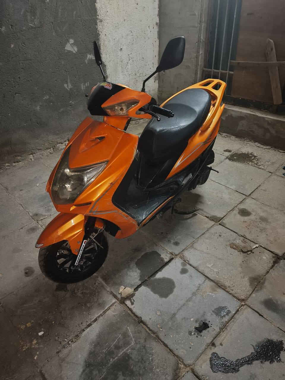 سلام عليكم سكنس لبيع موديل 22
طخم  تاير كهربائيات كله شقاله سلف   مكانين قلعت سكر 
رونات  كله شقاله بيه زلوق قليله  ***********   
سعر.    400وبيه مجال لطيبين
