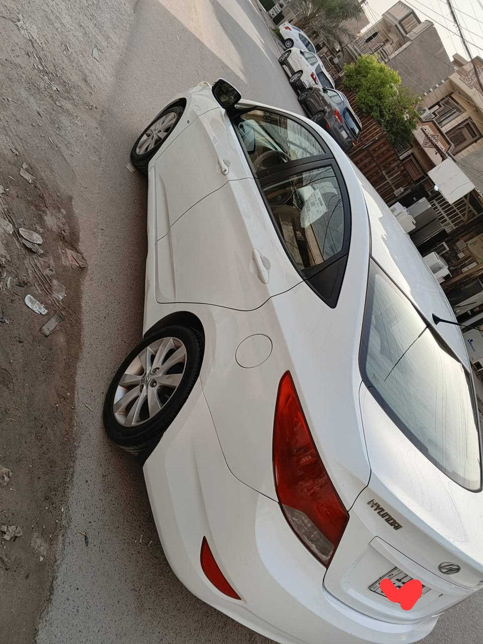 سلام عليكم للبيع 
اكسنت موديل 13 رقم بغداد الجديد هزه جديدة استلام شركه خليجي دبل قطره السياره جديده ماشيه 94 حقيقي
السياره مال بيت بالعافيه على ياخذه 
الف مذب عليه 
بدون صبغ فقط الدعاميه الاماميه للجماليه بدون اي ضربه
بيه ملاحظات جدا قليه 
كير 
مكينه 
صدر 
تايرات 
تبريد ثلج 
كله خير من الله 
للاستفسار اتصال ***********
السعر 106$
بيه شي قليل حك الجيه
مكان بغداد حي الخضراء
