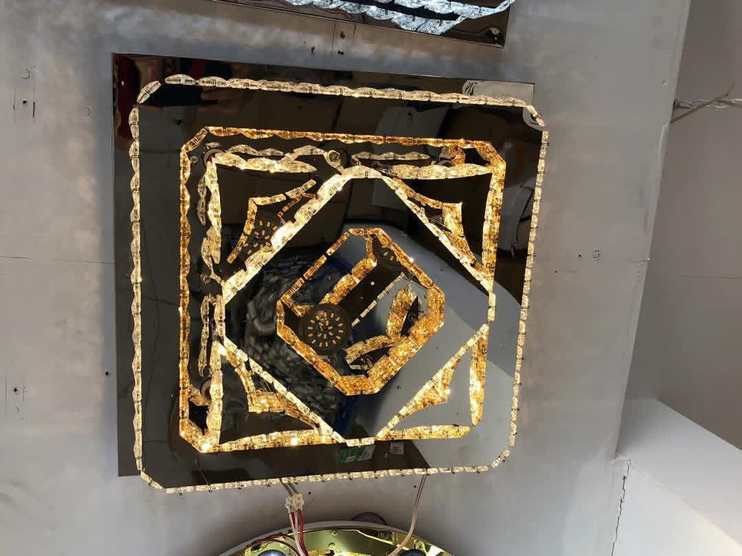 ثريا كرستال بهل الشكل 3 الوان الاضائه مالتها للحجز مراسله الصفحه او وتساب ***********
