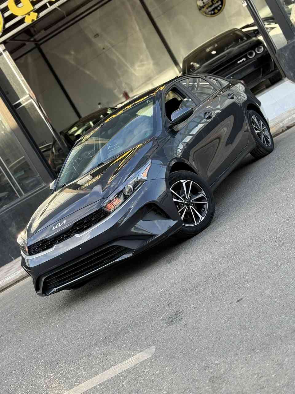 🚗 للبيع: كيا فورتي LXS موديل 2024  135$🔥
📍 مكان السيارة :  موصل مدينه المعارض الجديده 
معرض الركن الذهبي 
📞 للتواصل: واتس اب    ***********
                                              *********** 
🛠️ المحرك: 4 سلندر 2000 دوش المرغوب
السعر بلاااااااش💥🔥😳135$🔥
⚙️ المواصفات:

• شاشة كبيرة وكاميرا
• CarPlay و android
• تحكمات ستيرن
• أوتو ستوب
• قيادة ذاتية
• تحديد سرعة وتحديد مسار
• رادارات أمامية وجانبية وخلفية
• مثبت سرعة
• مانع انزلاق
• 3 انضمة قيادة

⚠️ أضرار السيارة: 3 قطع جانبيه 
بدووون دواخل 
بدووون ايربك ✅
بجم كبس ✅

📌 تفاصيل إضافية:
• السيارة دخول جديد بدون رقم
• تترقم رقم شمالي (دهوك - أربيل - السليمانية)
• لون السيارة نفطي🩶
• الكير والمحرك بحالة ممتازة – شرط الفحص
• صدر وخلف "بلادي"
• الرادار وحجر البيئة والكزوز  كلها أصلية
• السيارة بحالة ممتازة وبدون مصاريف
السعر 135$🔥
