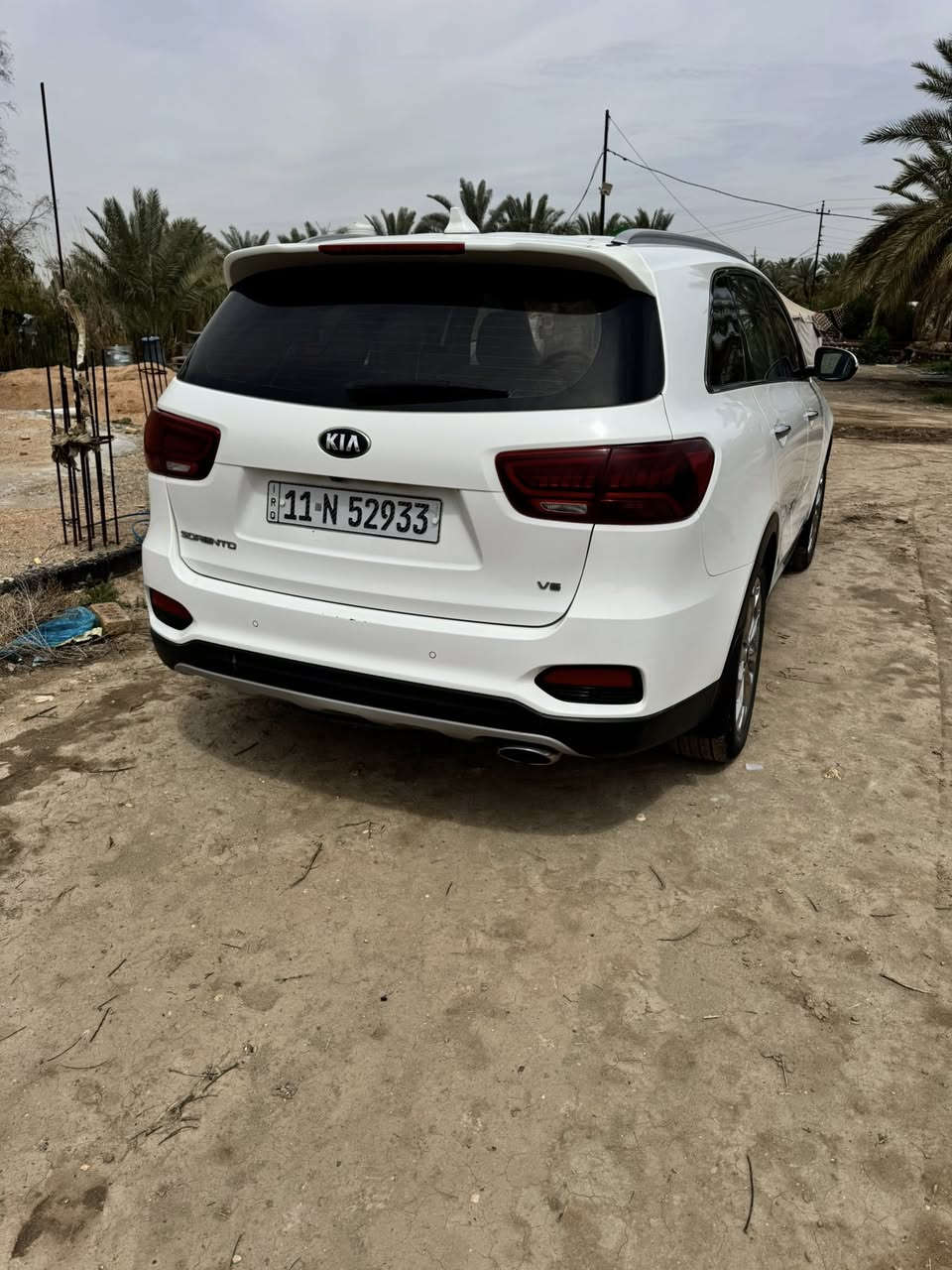 السلام عليكم 
سورنتو 
الموديل / 2020
الون / ابيض
الرقم / بغداد بأسمي 
ماشيه / 84000 اربعه وثمانيون الف 
مكان السياره / كربلاء 
السعر / 245 ورقه يعني شدتين وخمسه وربعون 
ضرر السياره / صبغ شبر الجاملغ الامامي الايمن + اقل الشبر بارد 
ومكفوله مكينه وكير وتخم تاير ( والسونار يحكم ) 
رقم الهاتف للتواصل / ***********
