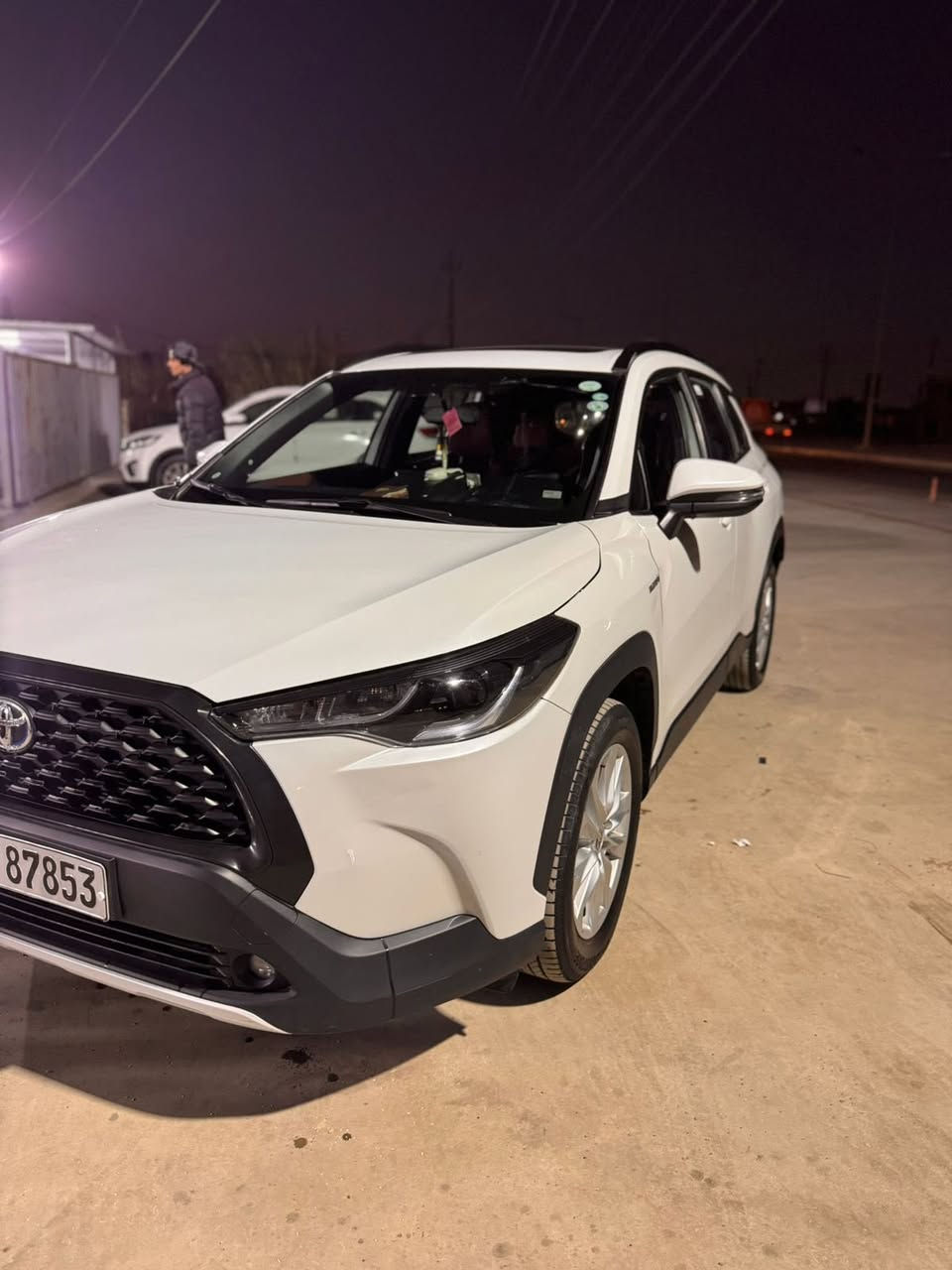 سلام عليكم للبيع كورلا كروس ياباني
شركه sas ماشية 53 الف حقيقي مكفوله كفاله عامه 
من كل شي للستفسار ***********
