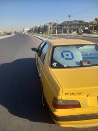 بيجو بارس موديل ٢٠١٥ مابيه حادث قوي فقط بنيد معروظه للبيع ٣٨ وبيها مجا...