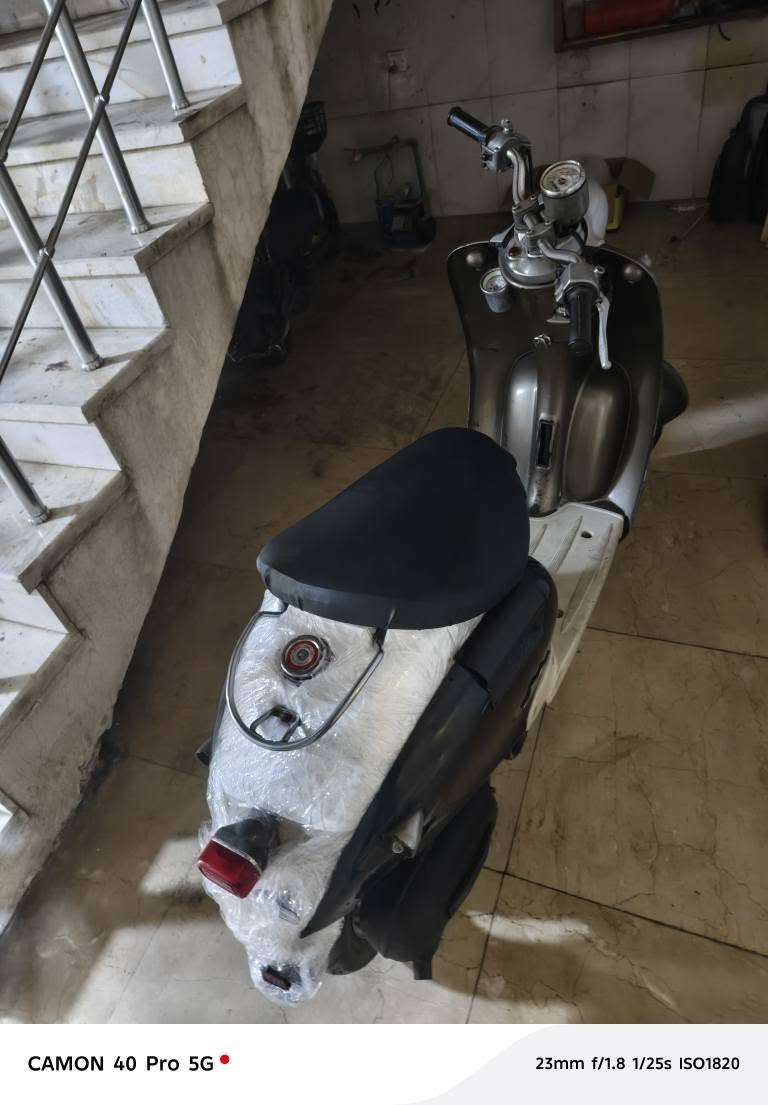 سلام عليكم دراجة عبد الحليم بسعر ٤٥٠ دراجه باله رمبه بعدهي بملاحها كهربائيات كلشي شغال ومحرك ما مفتوح ولا تنقيص دراجه شلعه ومعدل ونعومه تخبل مكاني بصره جمعيات رقم ***********
