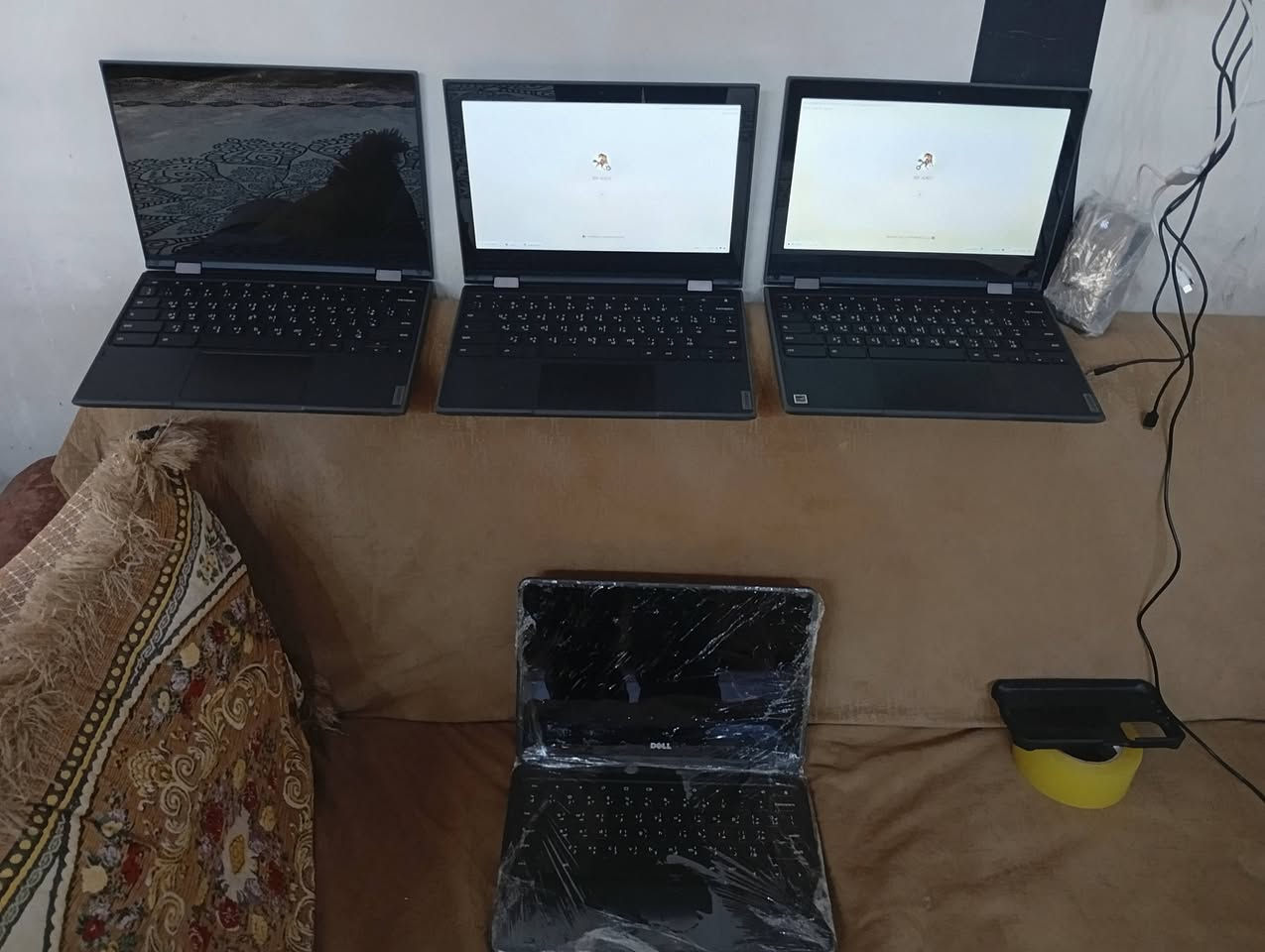 لابتوبات عدد 4جدا نضاف  نضام اندرويد لمس قلاب  ذاكرة 32 سعر القطعة 50الف يوجد توصيل


**إذا كنت صاحب هذا الإعلان وتريد حذفه لأي سبب، رجاءا أرسل رسالة إلى الدعم الفني**