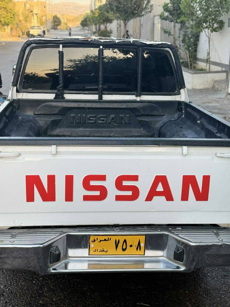 پیکاب نیسان مۆدیل 2003بەشەرتی هەمو شتێکی دەفرۆشم سەیارەکی زۆر خاوێنەو بێکێشەیە هیچ تەقەو ڕەقەی تێدانیە تبریدو پاوەرەو کۆدی ئاسایشی بۆکراوە  چوارتایەو ویلی لۆکی لەژێردایە ،هیچ لێدراوێکی نیە بەس بۆجوانی کامل پەمپ کراوە  سەیارەکی بێکێشەیەو گێڕو مەکینەشی بەشەرت نرخیشی 60گەڵایە شوێن قەڵادزێ ***********
*********** بشدار, السليمانية
