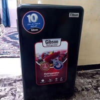 ثلاجة صغيرة • للبيع • يم مستشفى الكفيل