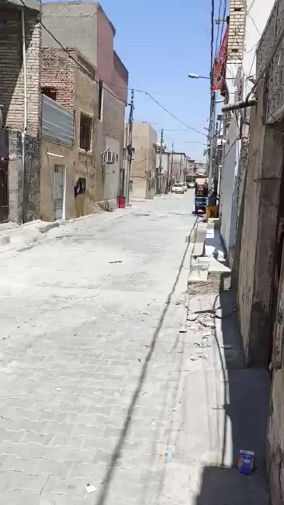 السلام عليكم
نص قطعه خلفيه للبيع تحتوي على غرفه وصاله ومطبخ وخدمات صحيه مثل مشوفون بالصور 
العنوان/قطاع 78 /  قريبه عشارع / السعر  55 متواجد فيس/ او اتصال ***********
