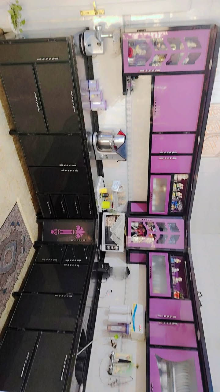 السلام عليكم  كاونتر  للبيع للاستفسار الاتصال على الرقم ***********
