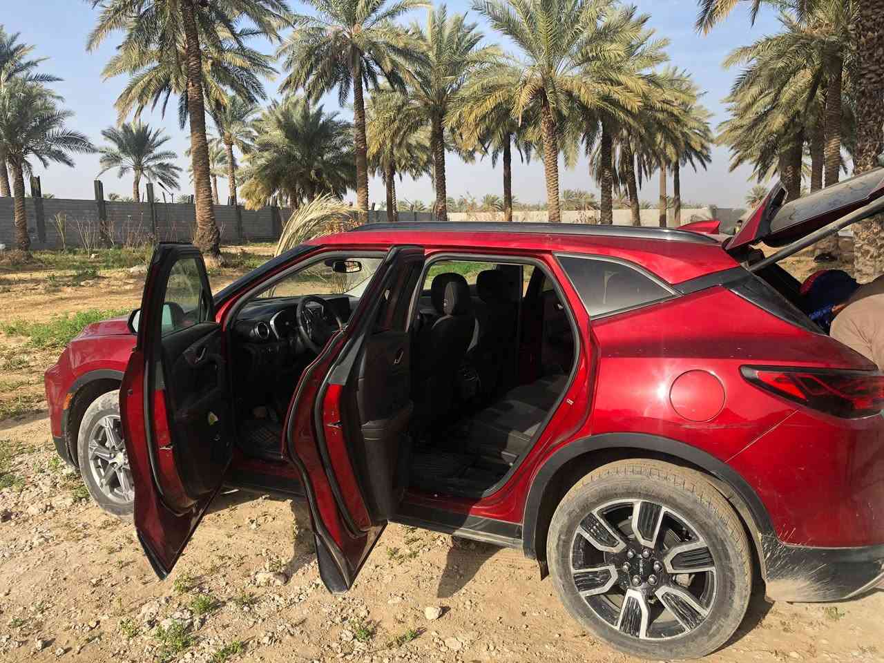 سلام وعليكم
شوفرليت بلايزر مديل 23 بدون رقم 
حادث بابتين  مبدلات نفس لون 
جاملغ مصبوغ شويه لبنيد بي صبغ
مواصفات Lt
سياره مكانهه بغداد 
السعر 185$ ورقه 
***********
