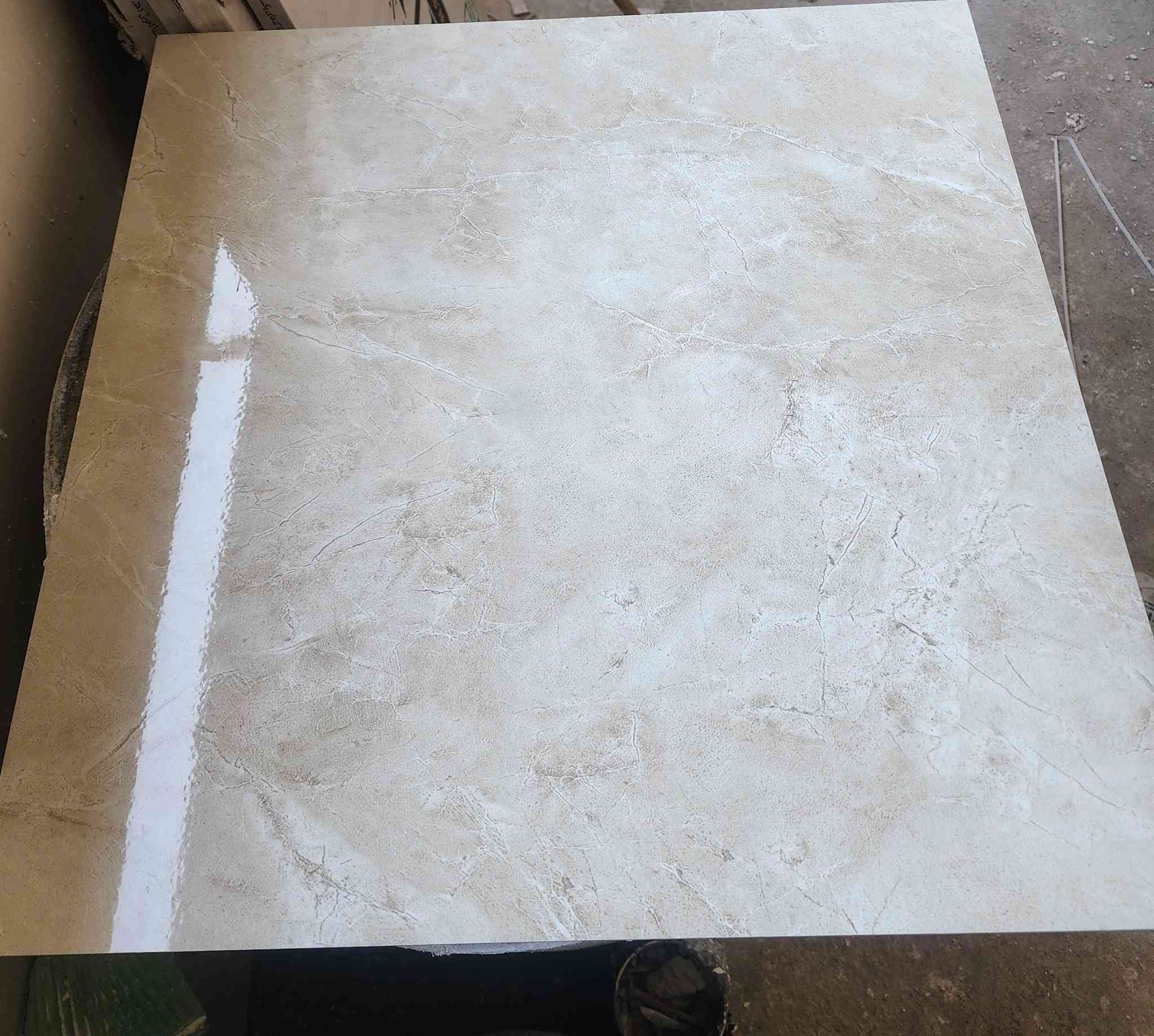 بورسلاین ایراني ارضية درجة 1 قياس 60 في 60 السمك عالي 14 ملم زاد من بيتي الكمية 40 متر مربع سعر المتر 7000
مكاني بلبصرة 
يوجد واتساب ***********
