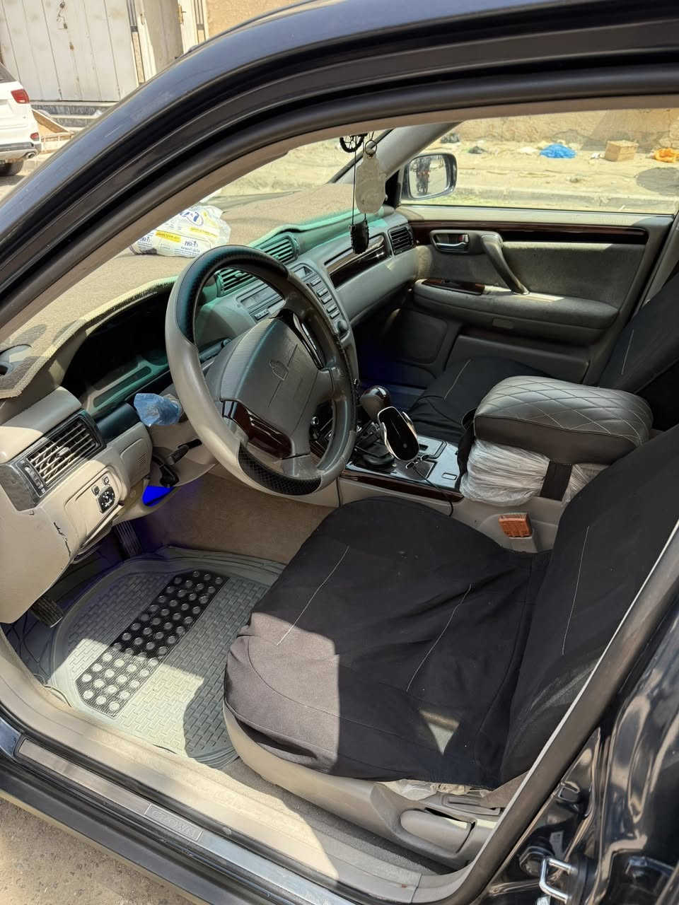 السلام عليكم 
للبيع ملكه جنون كصه قماره رقم بصره الدولي تحويل ثاني يوم
السياره جاهزه من كلشي حداده تخم تاير مكينه كير بدي كفاله ماعده الكص القماره فقط السعر 115 وبيه مجال بسيط (مكلف بنشر مكلف بنشر اخوان)

‭٠٧٧١ ٠٨٣ ٠٧٩١‬
