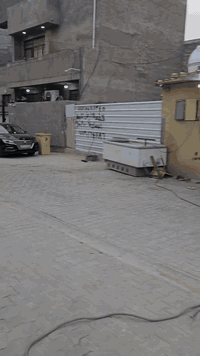 السلام عليكم شكرا جزيلا ادمن المحترم .
قطعة ارض مساحه ٨٠ متر للبيع زراعي حي العدل خلف محطة بنزين خانه لؤلؤة العدل خدمات كامله مصبوبه رفت مسموح بيه البناء 👷‍♂️. 
الاستفسار الاتصال على الأرقام. 
***********
***********
