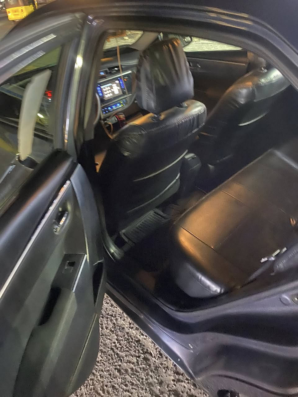 كورلا 2017 le بلاص تجي فول عدا بصمه
رادار فتحه مثبت سرعه تحديد مسار مانع تصادم ويلكب بلادي مكينه 1800 المرغوب 

رقم اربيل الجديد سنويه لل 30 بجم كبس 

حادثها موضح بل صور ماشيه 115 الف كلشي بلادي بيها على وضع شركه تخم تاير باتري جديد سياره جاهزه متصرف عليها الف مكان السياره بغداد الكرخ سعرها 135 وبيها مجال بسيط 

***********
