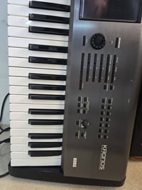 Korg kronos 1  07704419242 1900$