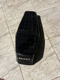 كشن  عالي مال نامه نضيف للبيع 07865404549