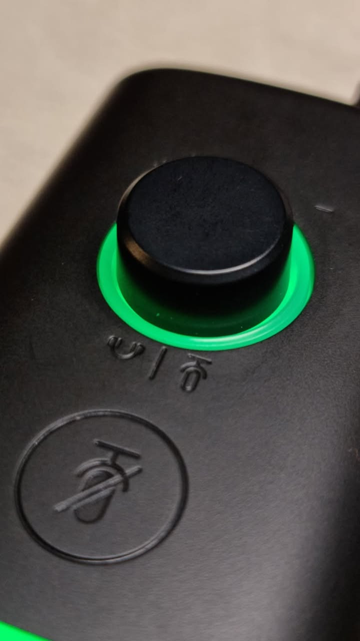 مايك usb/XLR من شركة zealsound
مايك مناسب للبثوت والبودكاست ومستخدمي pc
ميزة عزل صوت وكتم وتحكم باضاءة RGB
الي مهتم يتواصل خاص موجود بيه عينة اختبار لصوته


**إذا كنت صاحب هذا الإعلان وتريد حذفه لأي سبب، رجاءا أرسل رسالة إلى الدعم الفني**