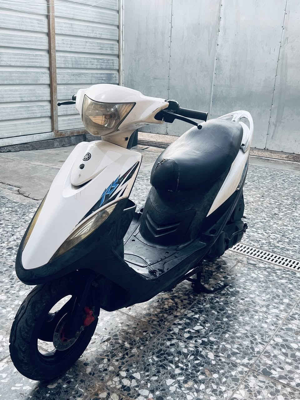 سلام عليكم عندي دراجه ماكس دراجه كلش نظيفه ومبدل كلشي جديد كلاجات جديده وفلافات بوشه وبستم جديده كهربائيات كلشي شغال سلف هندر السعر 600المكان بغداد شهداء لبياع ***********
