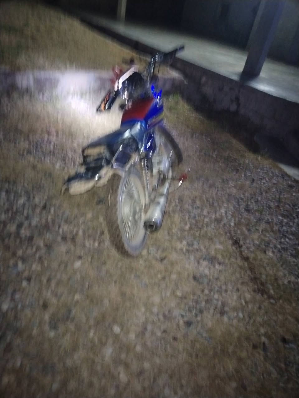 السلام عليكم يوجد تايكر 20 20 البيع بيع مستعجل تصل وتدلل *********** المكان جنوب الموصل الحاج علي
