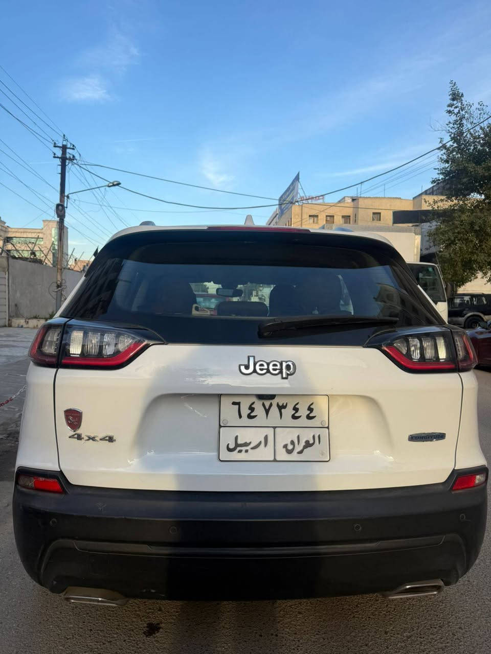 للبيع جيب شيروكي خليجي وكالة ماشية 19 الف km بدون صبغ كفالة عدا بارد بلباب موديل 2020 6سلندر بصمة جلد داخل بيجي شاشة جبيرة رقم اربيل اي استفسار الاتصال على الرقم ***********
