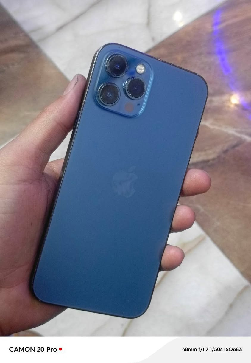 ايفون 12 برو ماكس بطاريه 84 ذاكره 256 جهاز نضيف كله بلاد شرط حاسبه سعره 390 بي مجال بسيط  ***********
