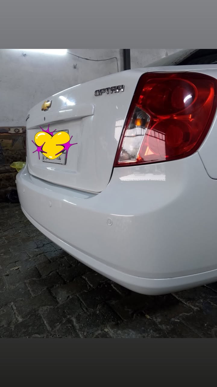 السلام وعليكم اوبتره للبيع موديل 2012
السياره صبغ عام بدون ضربه بيه صخطخات وصبغته عام
صدر جديد داخل نضيف تبريد عوزه بس غاز السياره كل نقص 
مابيه ماتصرف عليه دينار كامله من كلشي كهربائيات كله شغاله رقم بغداد تحويل ثاني يوم مكاني بغداد مدينه الصدر 
السعر 65 وبيه مجال قليل للستفسار اتصل ***********
