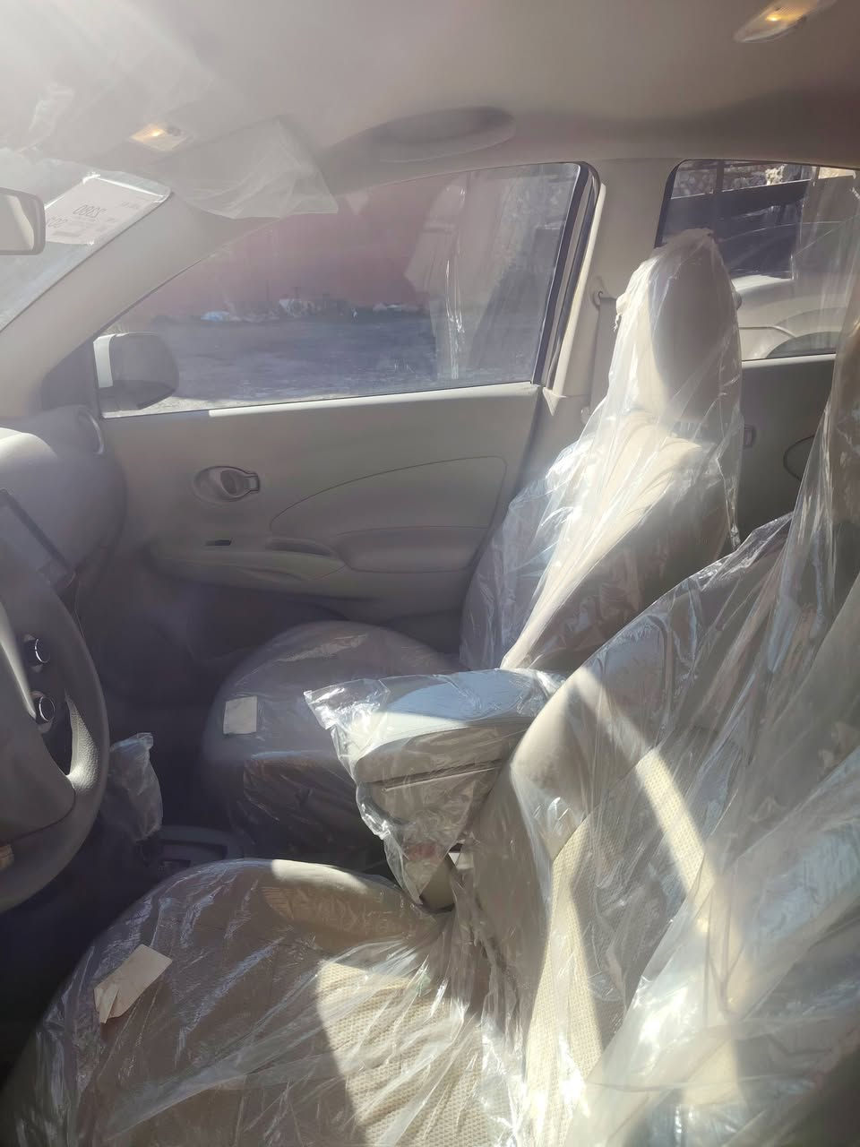 سلام عليكم للبيع نيسان صني هندي 2025 صفر ماشي ٣٠٠  كاتي اثنين جام كهرباء سعرها 126 شراي يتصل ع رقم ***********
