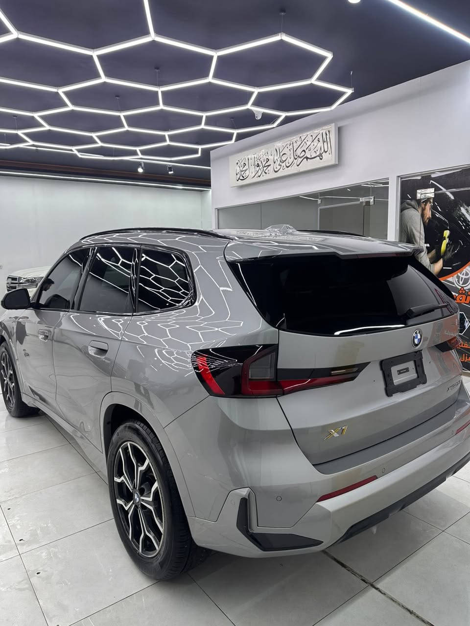BMW x1 2023
وارد امريكي 
ضرر جزء من الدعاميه فقط 
تحديث m وكاله
ستيرن و ويل كب ودعاميات ودوسات  
ماشيه 23 الف كيلو فقط 
بدون بارد او نواقص 
فول مواصفات 
صيانه كامله 
رقم مميز اربيل تريد تحويل او وكاله 
مكان السياره البصره 
السعر 35 الف دولار مع الرقم 
ثلاث شدات ونص 
*********** 
بيع او مراوس
