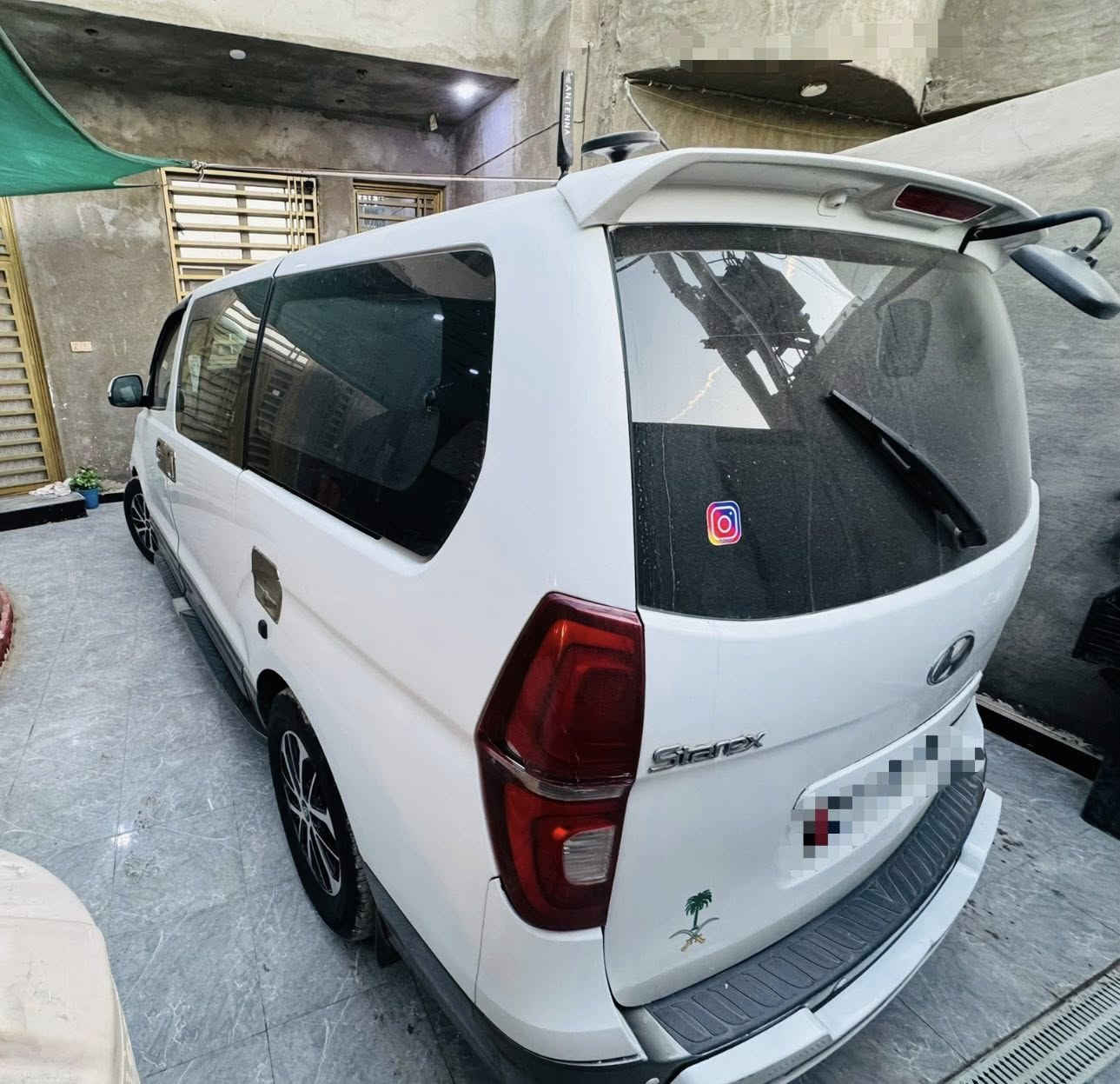 السلام عليكم للبيع فقط 2018 اصل مفتوح ومحور مسكر محدث بجم سياره جاهزه من كلشي مكينه جديده ((السياره غير مكفوله)) السعر 185 وبيها مجال 
للاستفسار ***********.  مكان السياره (بصره)
