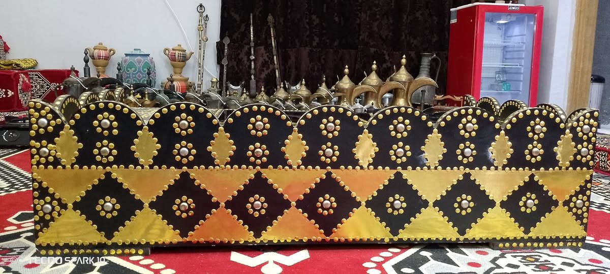 منقلة شغل عراقي خشب HDF ضد الرطوبة والحرارة مغلف نحاس
القياس 110 سم والعرض ٦٠ سم  شغل درجة أولى طباخ كهرباء نوع رويال أبو الضمان  ➕طباخ غاز 
للإستفسار المراسلة على الخاص او  الاتصال على الرقم ***********
