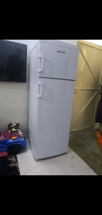 ثلاجة • شغال • ١٦٠سم