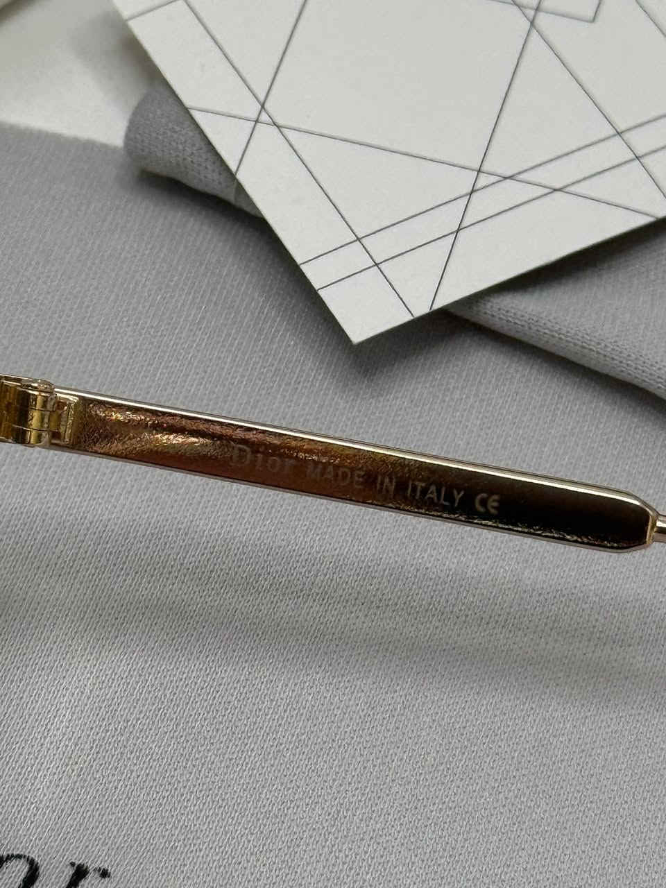 نظارات ماركة Dior امزون
يوجد توصيل كافة محافظات العراق


**إذا كنت صاحب هذا الإعلان وتريد حذفه لأي سبب، رجاءا أرسل رسالة إلى الدعم الفني**