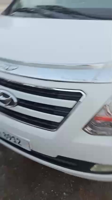 سلام عليكم ستاركس للبيع موديل 14محوره مكفوله ماعده جاملغ الامامي جهة العبري سياره جديده من بدي كير أوتو مكينه حداديه تبريد تخم تاير داخل جديد جاهزه ترايك وين مايعجبك خط وبحث شطره نجف سنويه جديده مداور ثاني يوم  مكان ناصريه السعر 168 وكلشي واضح بلمقطع مكلف بلنشر رقم راعيه *********** وستفسر منه ما اجاوب عل خاص
