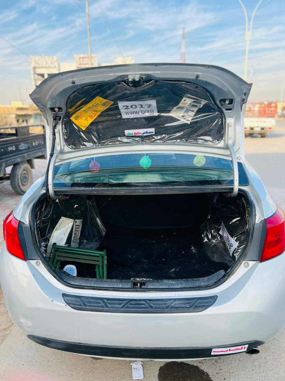 السلام عليكم للبيع كورلا 2017 وارد أمريكي حادث بنيد وجاملغ بدون دواخل كير محرك شرط رقم سليمانيه سنويه وهزه جديده شرط تحويل.
السعر 135 وبيها مجال قليل /العنوان / صلاح الدين _بيجي
رقم هاتف / ***********
